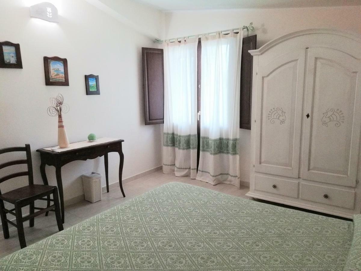 S'Eredeu Apartments Сесту Экстерьер фото
